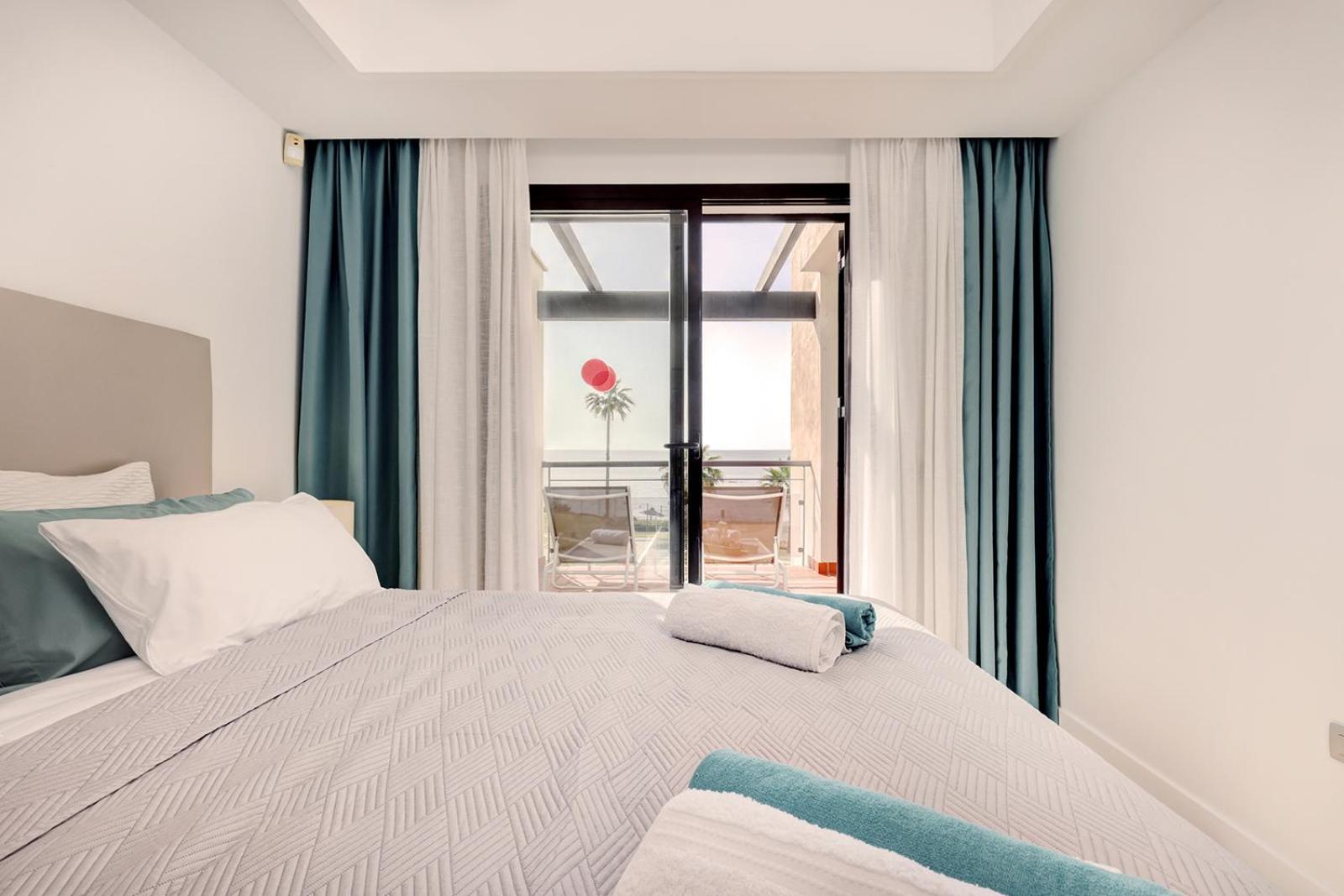 Sunrise Beach Front - Casares Del Mar Exterior foto