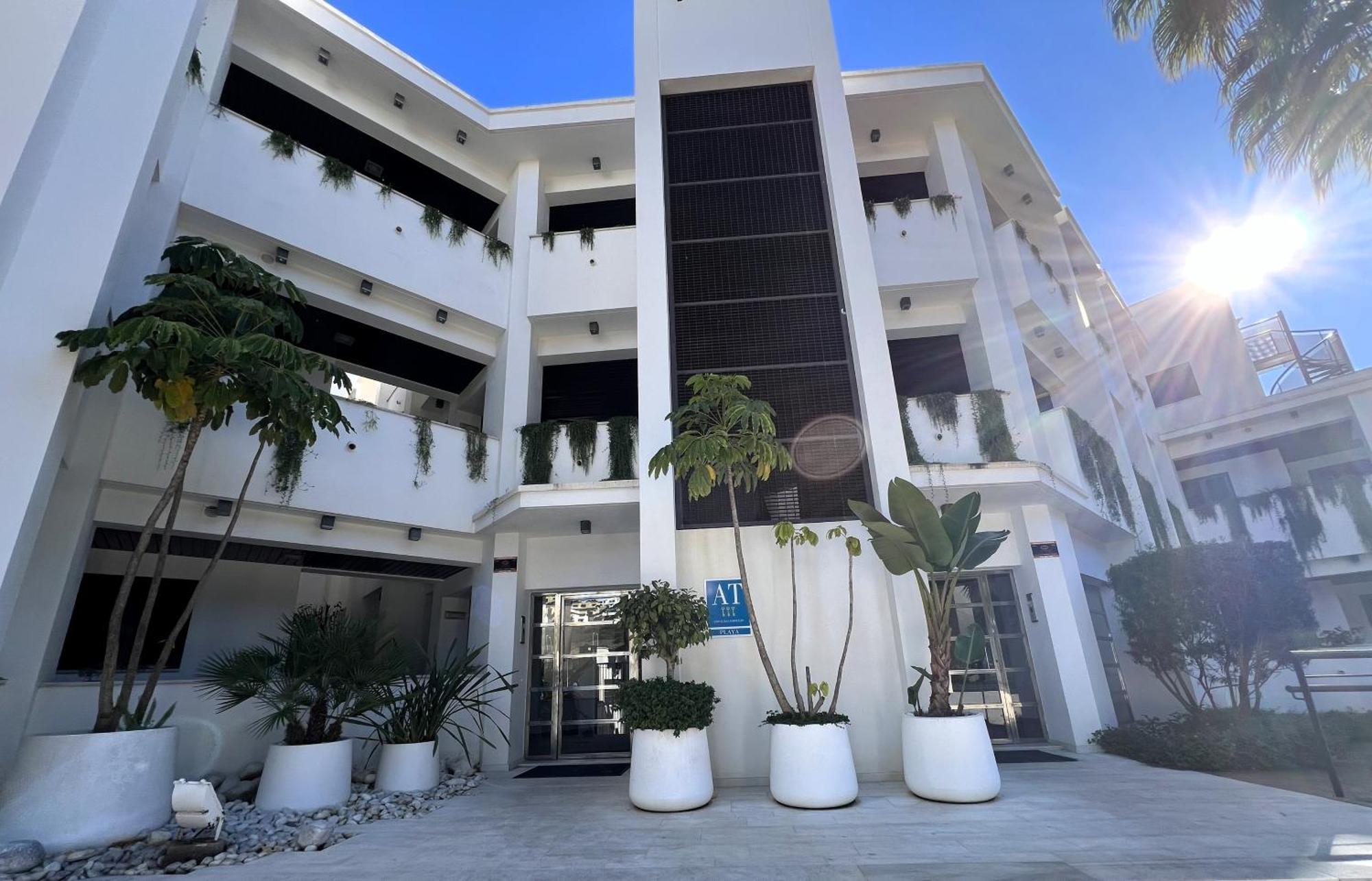 Sunrise Beach Front - Casares Del Mar Exterior foto
