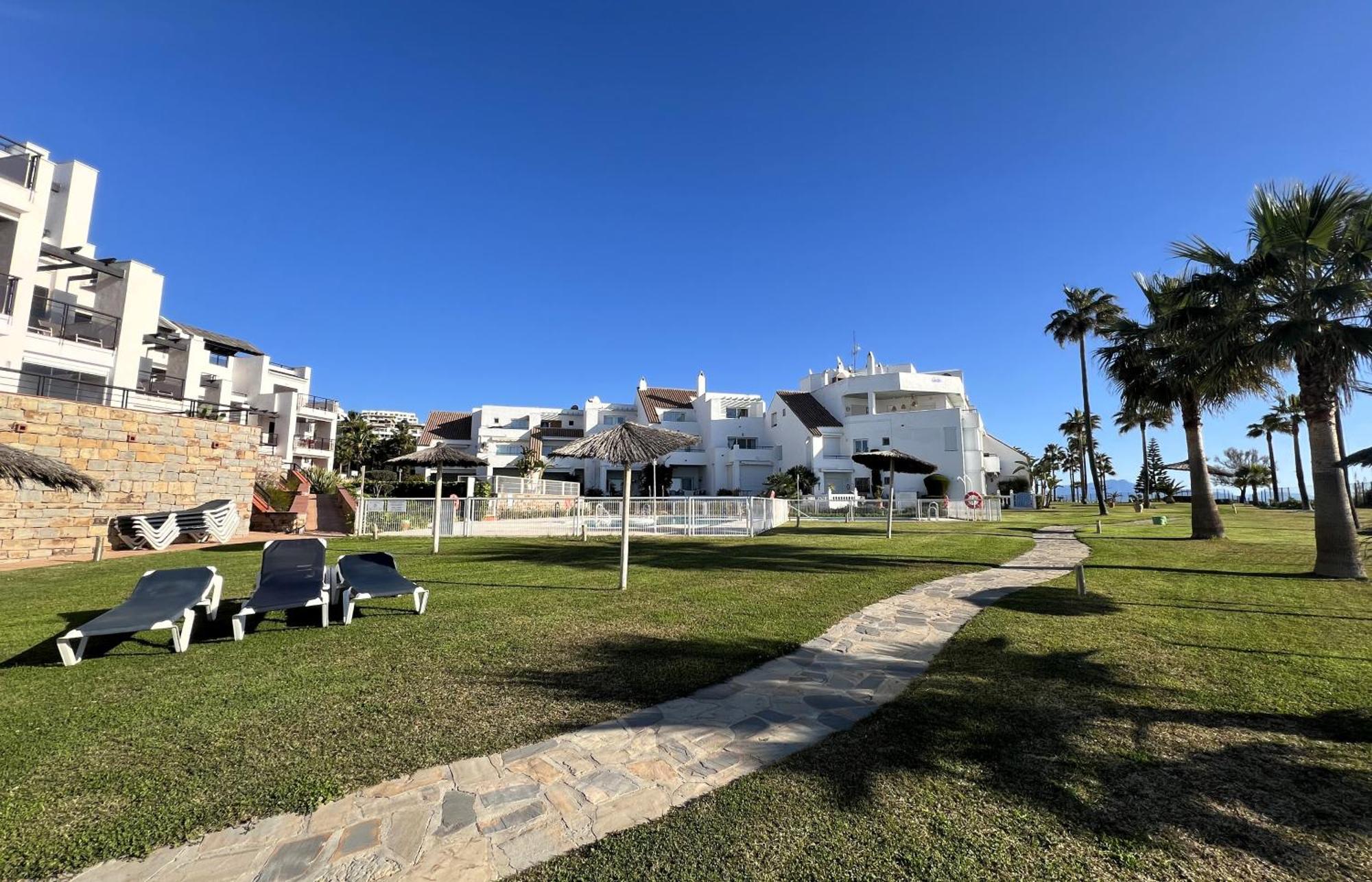 Sunrise Beach Front - Casares Del Mar Exterior foto