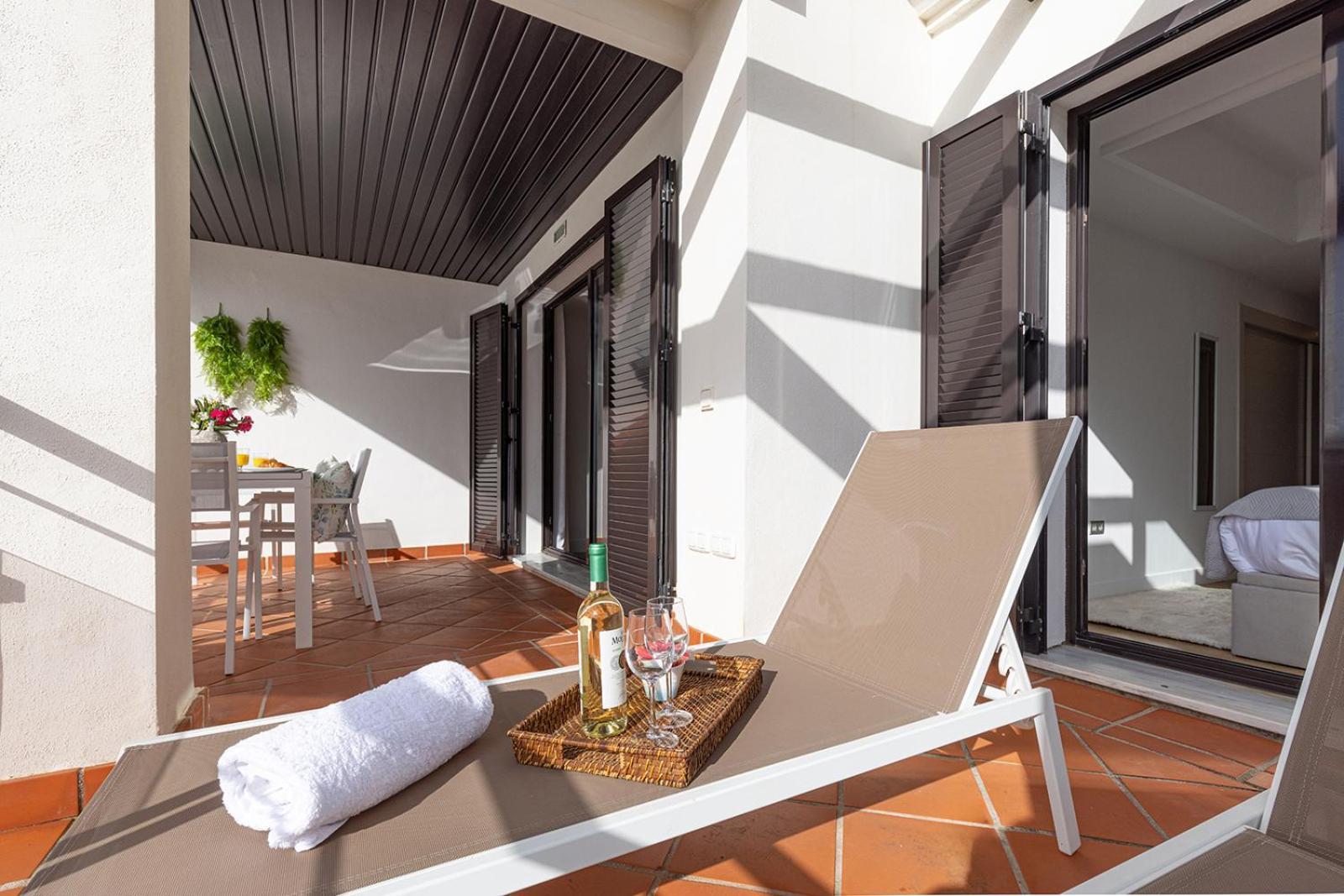 Sunrise Beach Front - Casares Del Mar Exterior foto